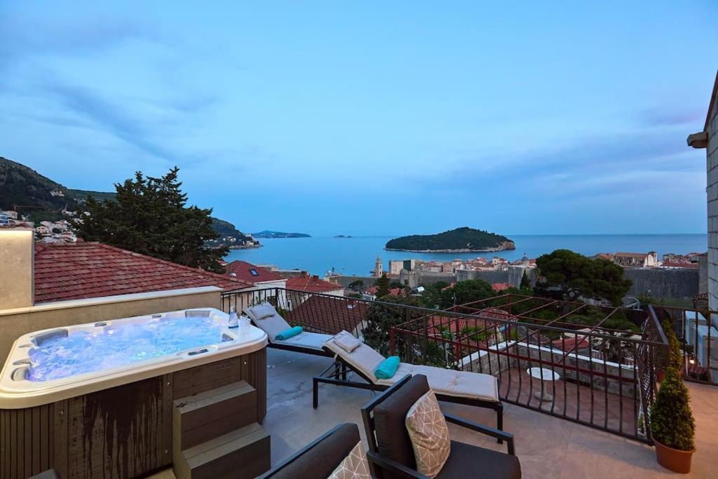 New & Stunning Views In Luxury 5* Divona Apartment Dubrovnik Eksteriør billede