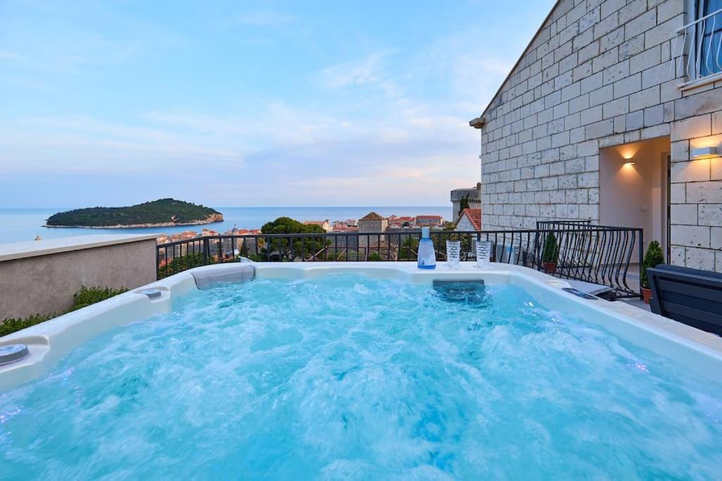 New & Stunning Views In Luxury 5* Divona Apartment Dubrovnik Eksteriør billede