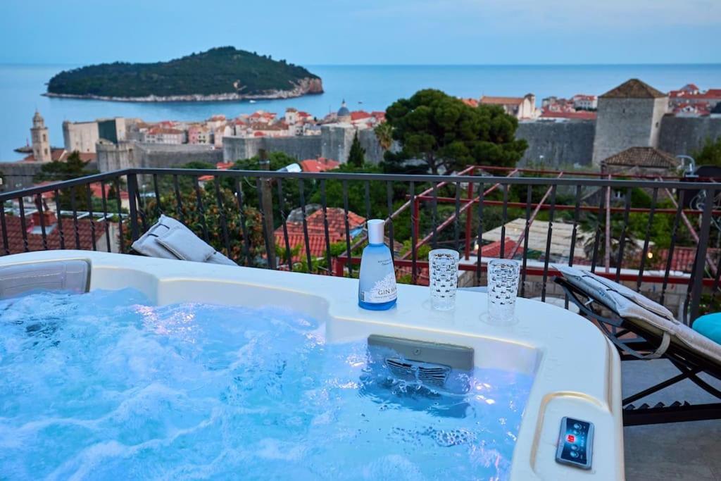 New & Stunning Views In Luxury 5* Divona Apartment Dubrovnik Eksteriør billede